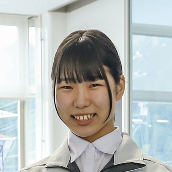 金子 真綾さん